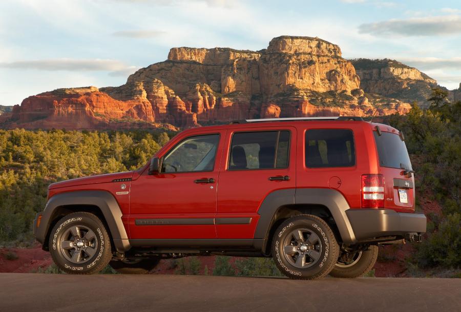  Jeep Liberty Renegade 2010 года  (фото 3 из 13)